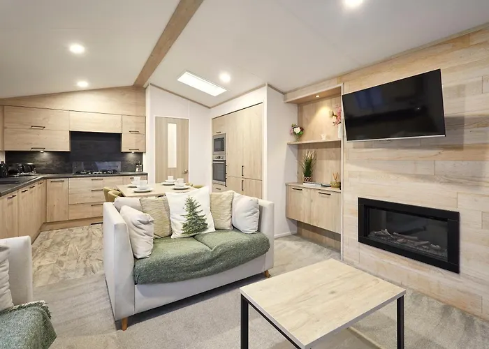 Fir Tree With Hot Tub *