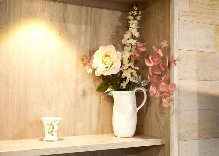 Fir Tree With Hot Tub 度假居 *