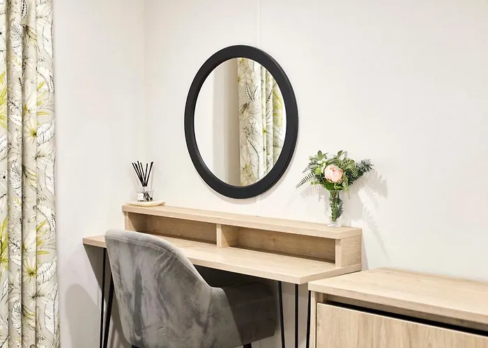 Fir Tree With Hot Tub 度假居 *