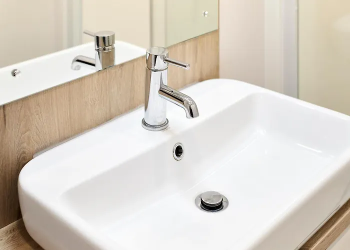 Fir Tree With Hot Tub 约克