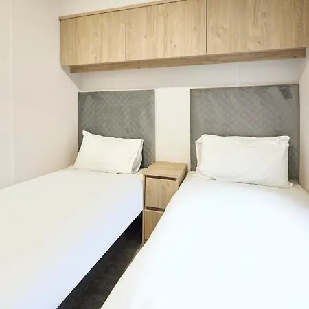 Semesterbostad Fir Tree With Hot Tub