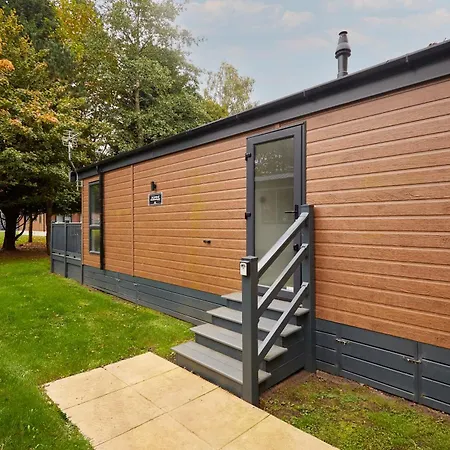 Fir Tree With Hot Tub Semesterbostad